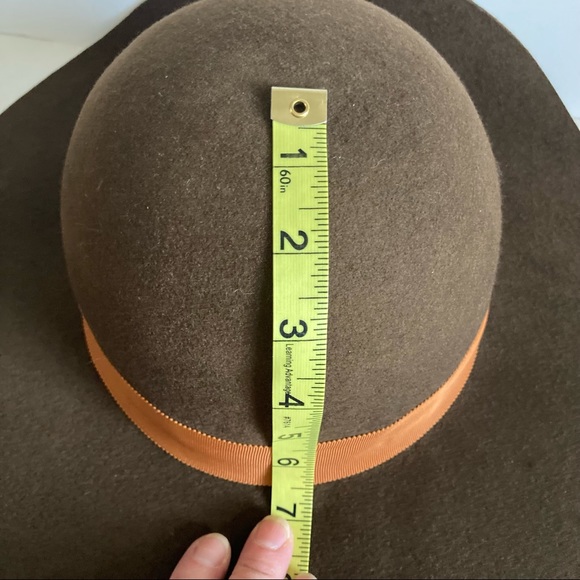 Wool hat - Picture 5 of 9